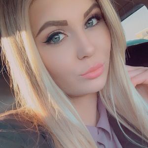 Meet your Posher, Ellina